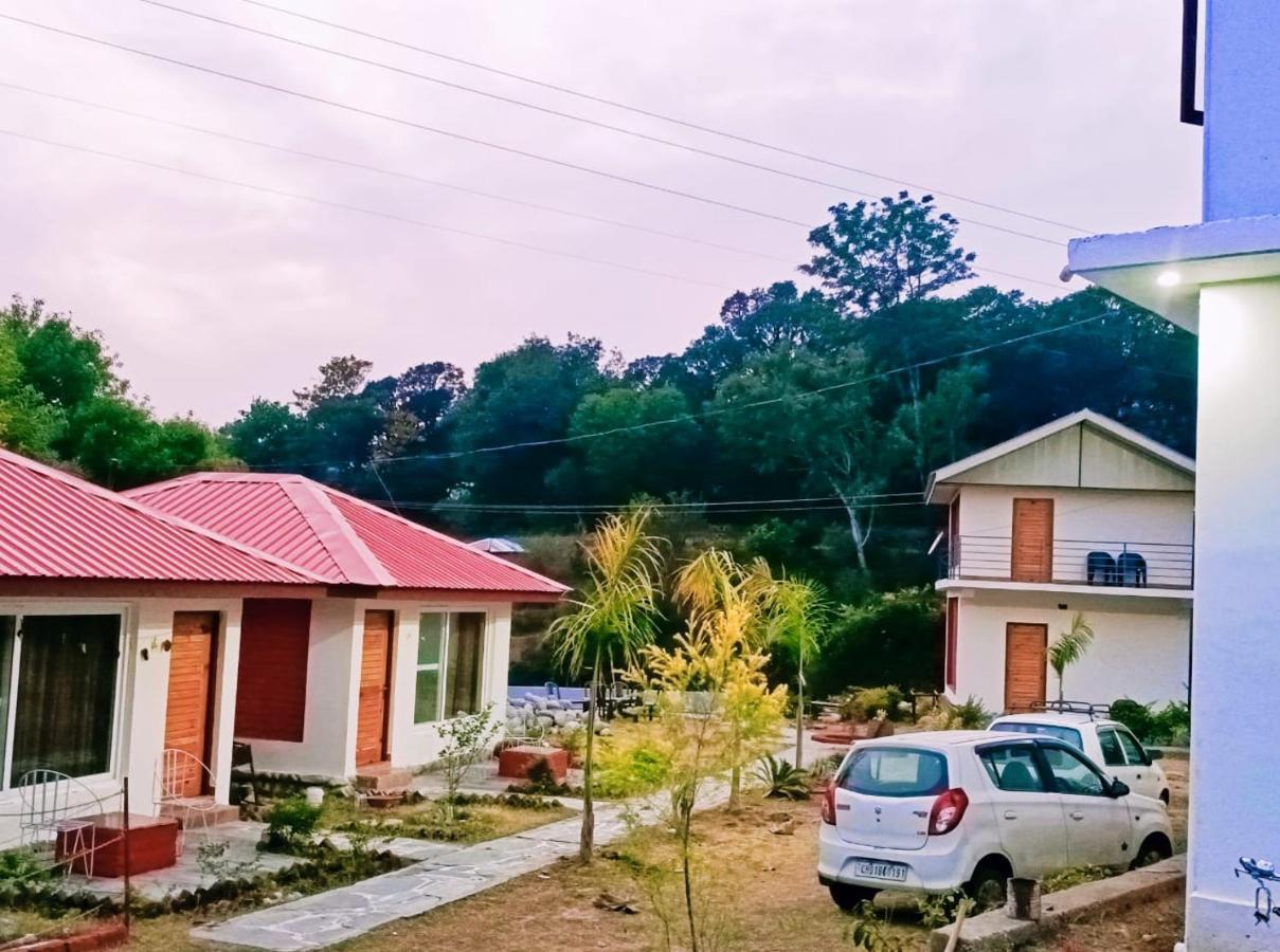Resort The Himalayan Odyssey And Cottages 达兰萨拉 外观 照片