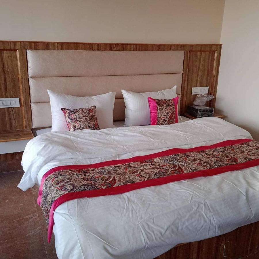 Resort The Himalayan Odyssey And Cottages 达兰萨拉 外观 照片